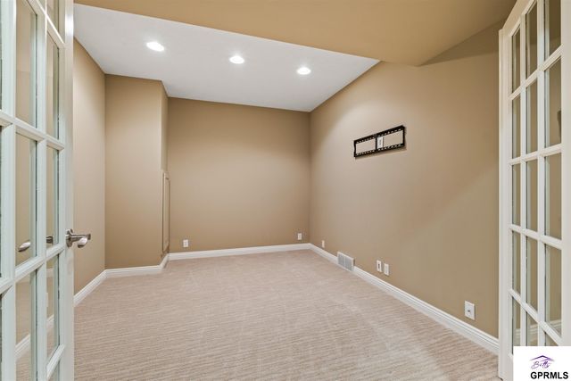 4205 N 195 Street, Elkhorn, NE 68022