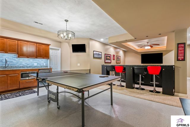 4205 N 195 Street, Elkhorn, NE 68022