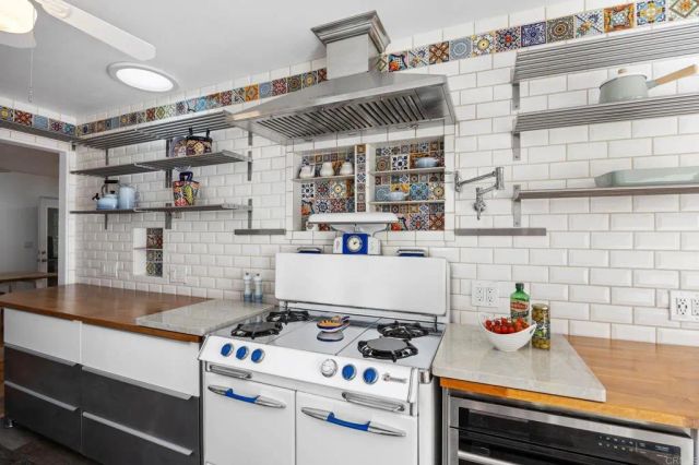 1204 California Street, Oceanside, CA 92054