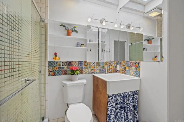 1204 California Street, Oceanside, CA 92054
