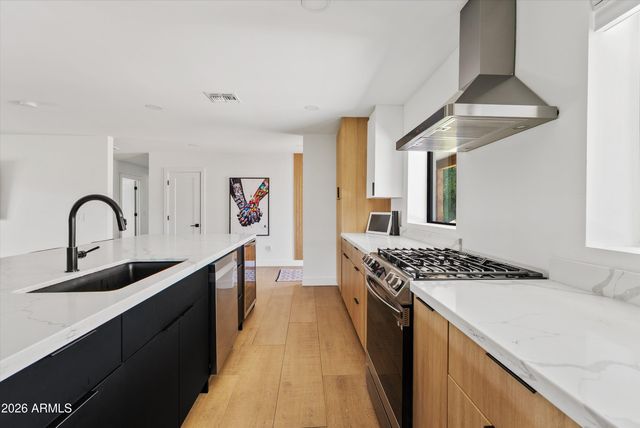 6706 N 12TH Way, Phoenix, AZ 85014