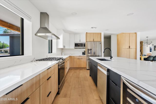 6706 N 12TH Way, Phoenix, AZ 85014