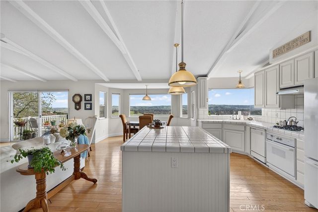 11200 Santa Ana Road, Atascadero, CA 93422