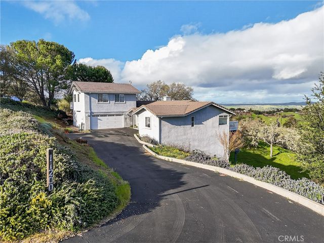 11200 Santa Ana Road, Atascadero, CA 93422