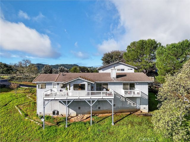 11200 Santa Ana Road, Atascadero, CA 93422