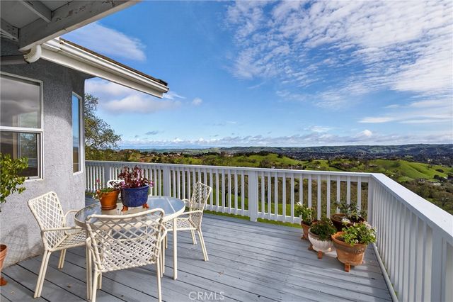 11200 Santa Ana Road, Atascadero, CA 93422