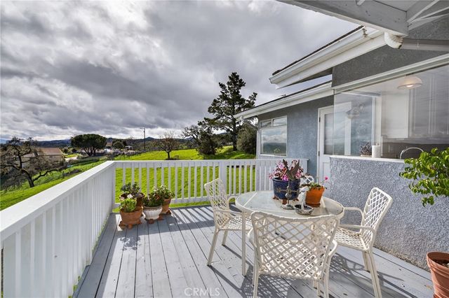 11200 Santa Ana Road, Atascadero, CA 93422