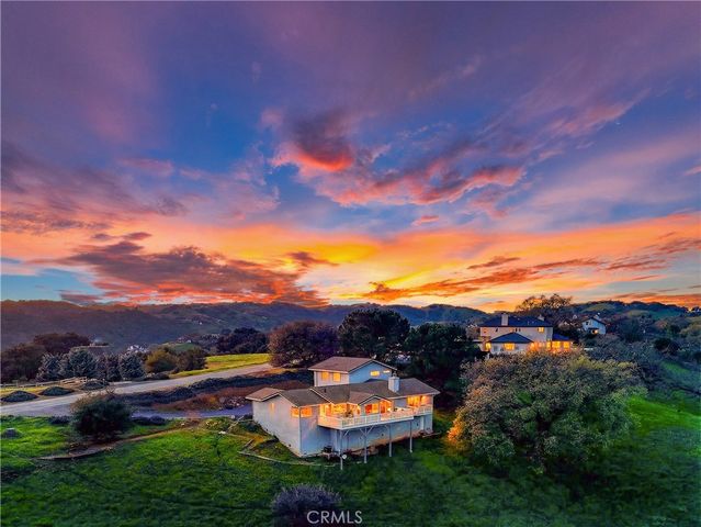 11200 Santa Ana Road, Atascadero, CA 93422