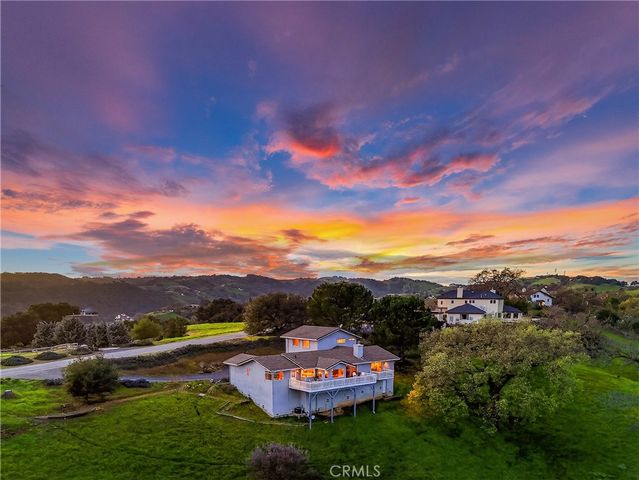 11200 Santa Ana Road, Atascadero, CA 93422