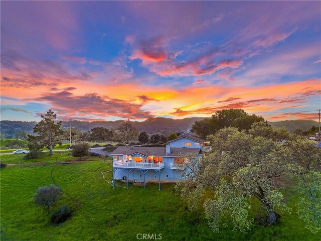 11200 Santa Ana Road, Atascadero, CA 93422