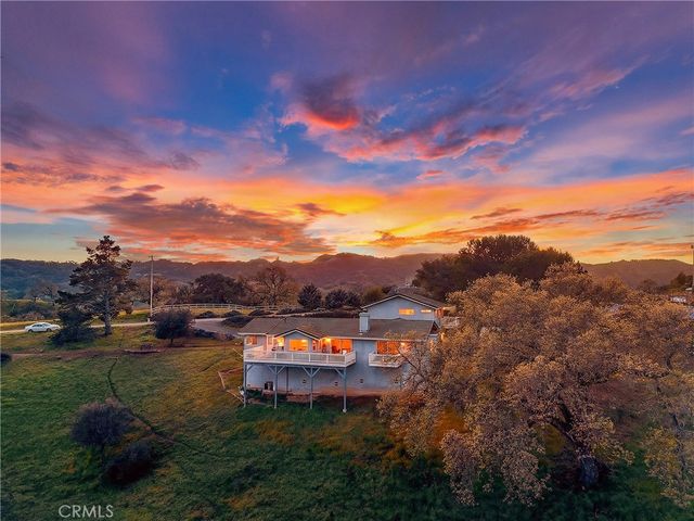 11200 Santa Ana Road, Atascadero, CA 93422