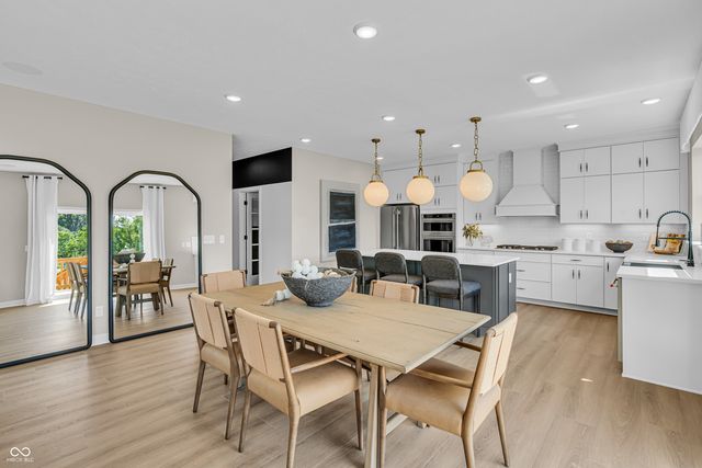 9864 Canterwood Lane, Fishers, IN 46038