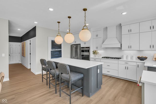 9864 Canterwood Lane, Fishers, IN 46038