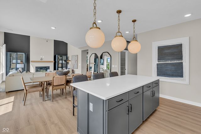 9864 Canterwood Lane, Fishers, IN 46038