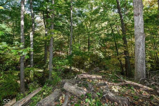 102 Pin Oak Court, Noblesville, IN 46062