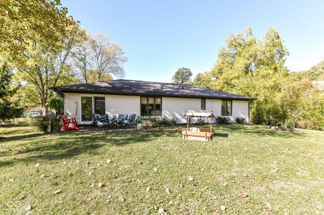 102 Pin Oak Court, Noblesville, IN 46062