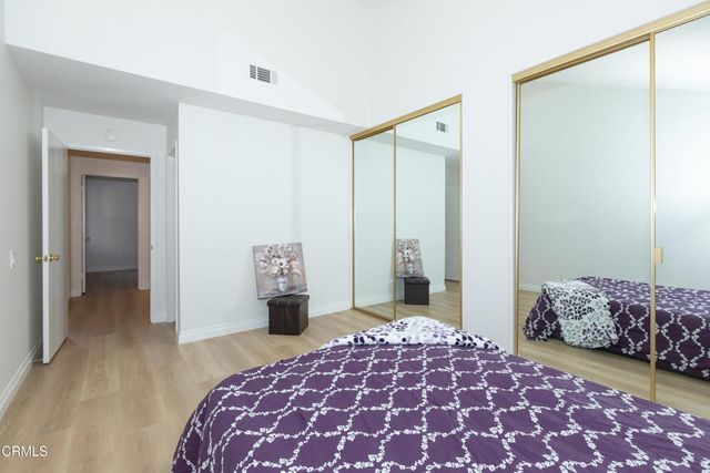 15421 Village 15, Camarillo, CA 93012