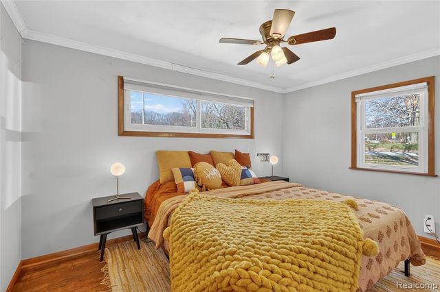 425 N Division Avenue, Holland, MI 49424