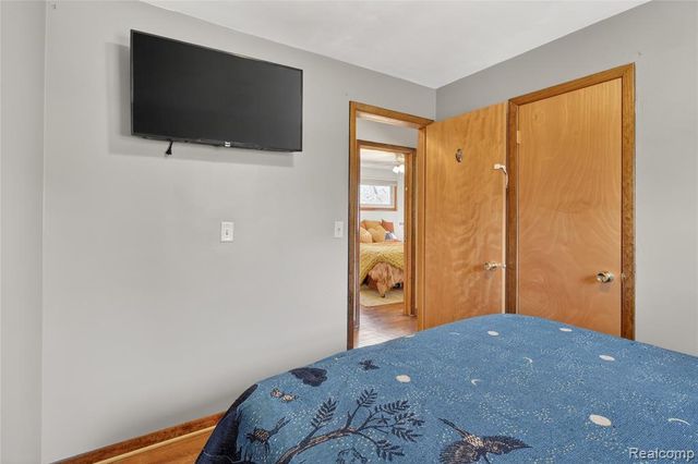 425 N Division Avenue, Holland, MI 49424