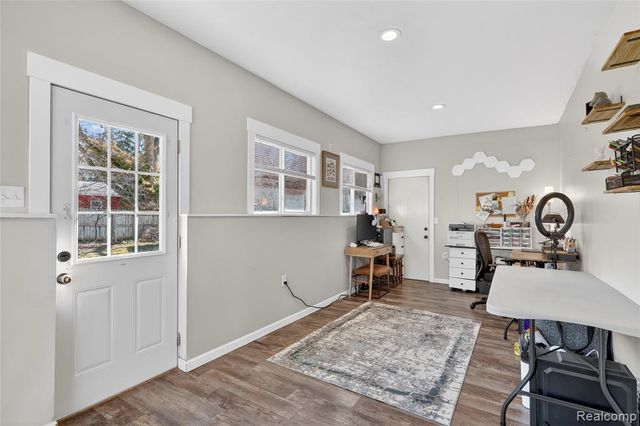 425 N Division Avenue, Holland, MI 49424