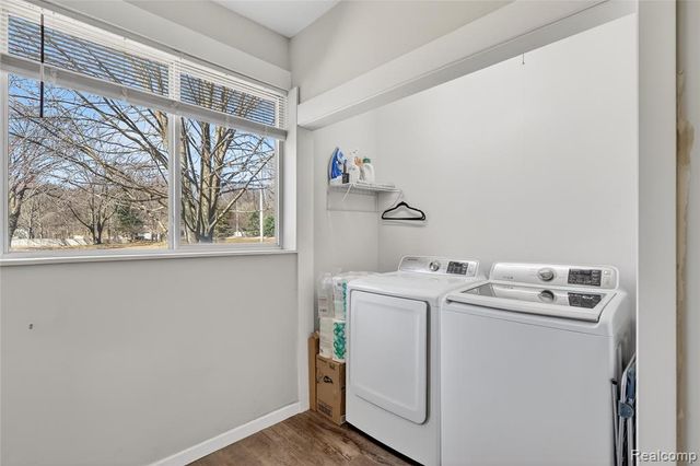 425 N Division Avenue, Holland, MI 49424