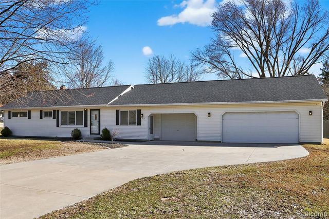 425 N Division Avenue, Holland, MI 49424