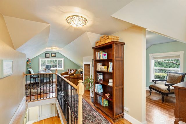 8964 NE State Hwy 104, Kingston, WA 98346