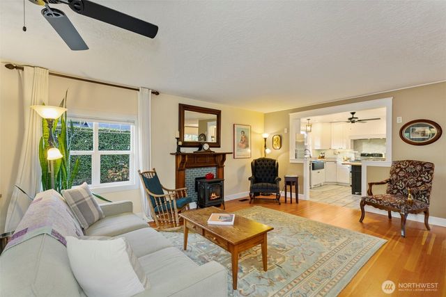 8964 NE State Hwy 104, Kingston, WA 98346