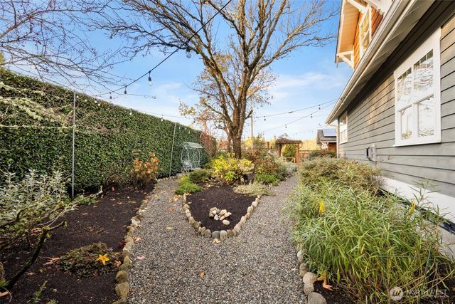 8964 NE State Hwy 104, Kingston, WA 98346