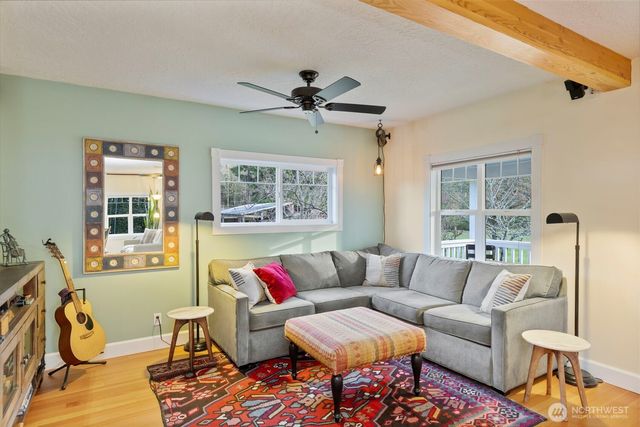 8964 NE State Hwy 104, Kingston, WA 98346