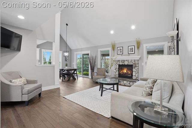 9648 Mohican Court, Pinckney, MI 48169
