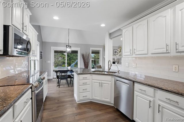 9648 Mohican Court, Pinckney, MI 48169