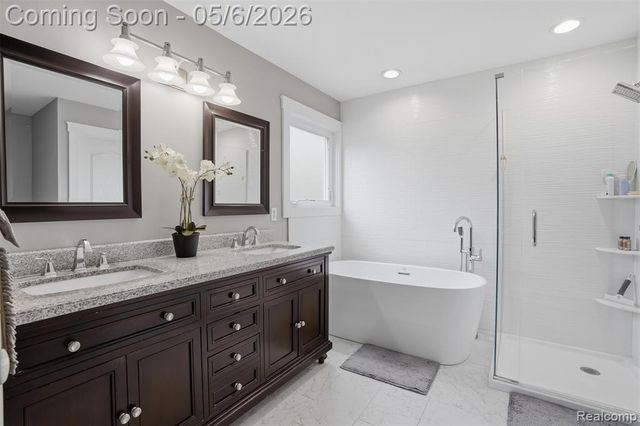 9648 Mohican Court, Pinckney, MI 48169