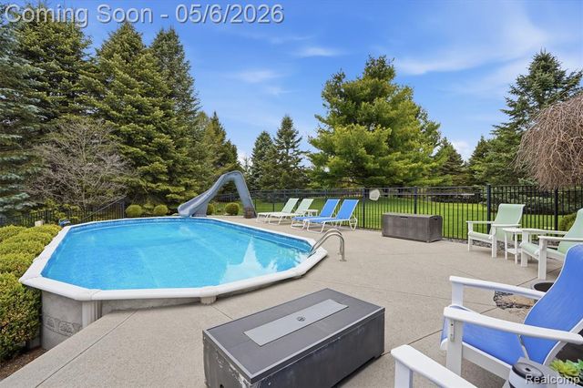 9648 Mohican Court, Pinckney, MI 48169