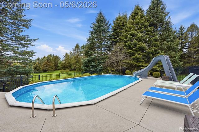 9648 Mohican Court, Pinckney, MI 48169