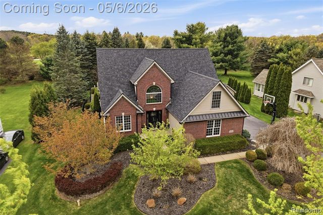 9648 Mohican Court, Pinckney, MI 48169
