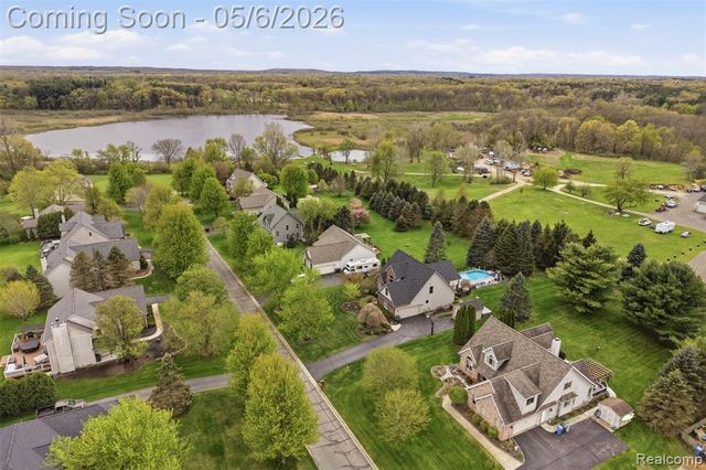 9648 Mohican Court, Pinckney, MI 48169