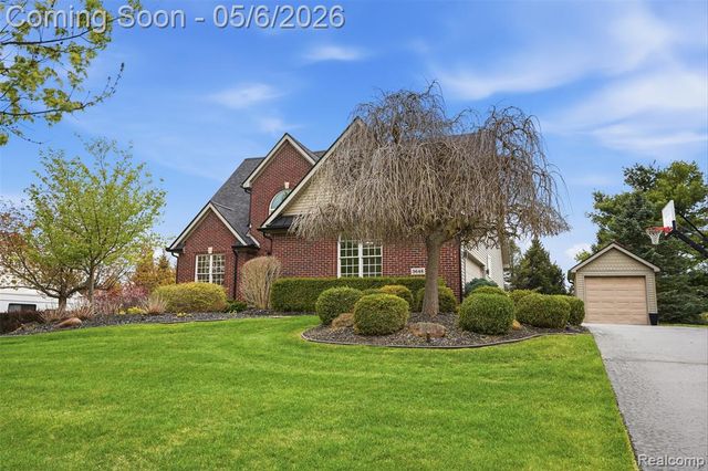 9648 Mohican Court, Pinckney, MI 48169
