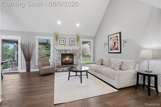 9648 Mohican Court, Pinckney, MI 48169