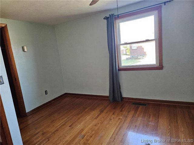 8004 Manor, Lanesville, IN 47136