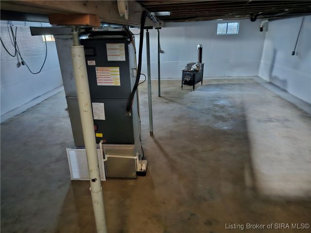 8004 Manor, Lanesville, IN 47136