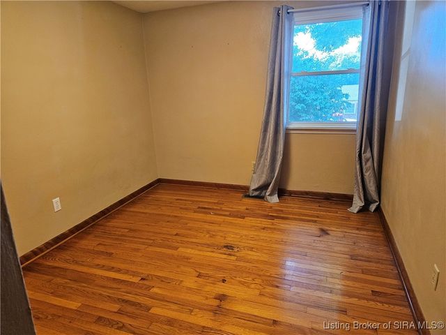 8004 Manor, Lanesville, IN 47136