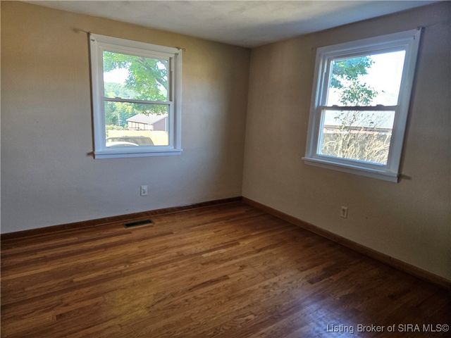 8004 Manor, Lanesville, IN 47136