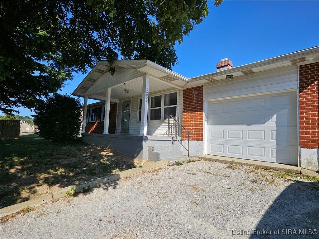 8004 Manor, Lanesville, IN 47136