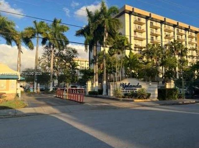 4550 NW 9th Street 114E, Miami, FL 33126