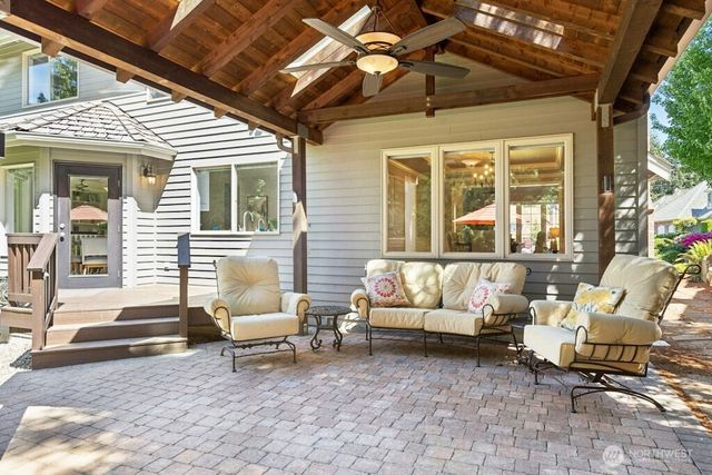 4649 225th Avenue SE, Sammamish, WA 98075