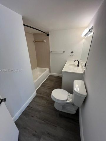 6288 NW 186th Street 109, Hialeah, FL 33015