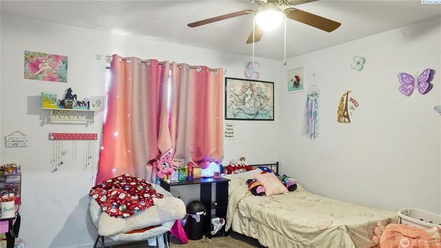 705 E Mt Adams St, Othello, WA 99344