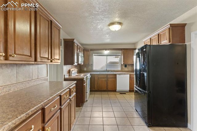 502 E Boulder Street, Colorado Springs, CO 80903