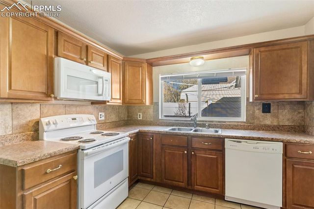 502 E Boulder Street, Colorado Springs, CO 80903